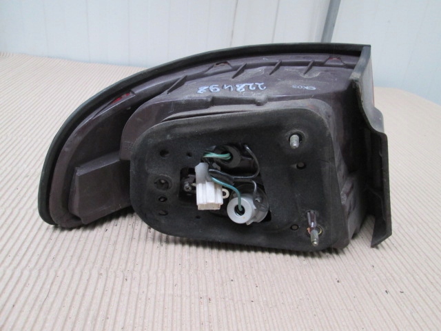 фото №5, Mitsubishi galant 92-96 5d лампа задняя правая stanley