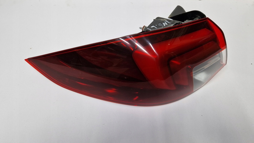 Купити Opel insignia b 2017-хетчбек фара лівий задній led