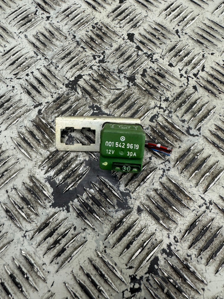 фото №1, Реле mercedes-benz 0015429619