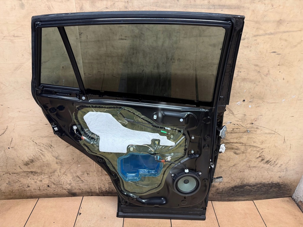 фото №6, Двері ліва задня задні повний toyota rav4 iv 4 lift колір 209