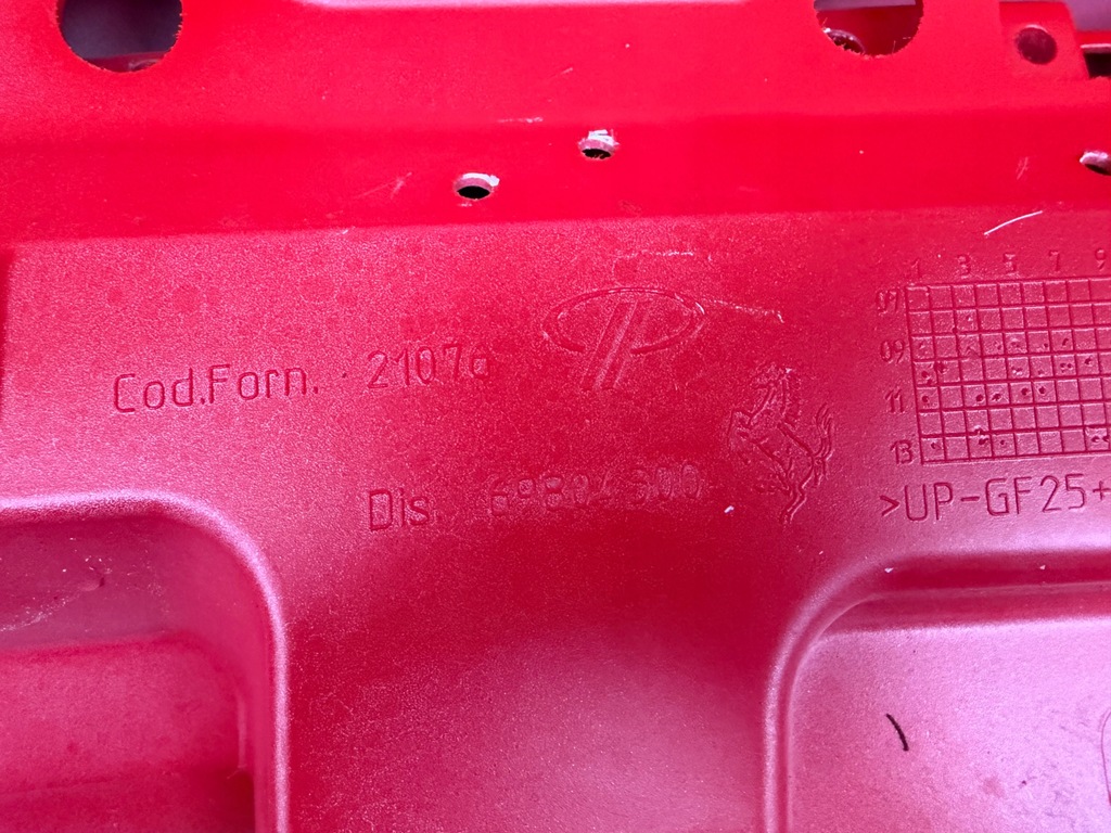 фото №3, Ferrari california f149 кришка багажника