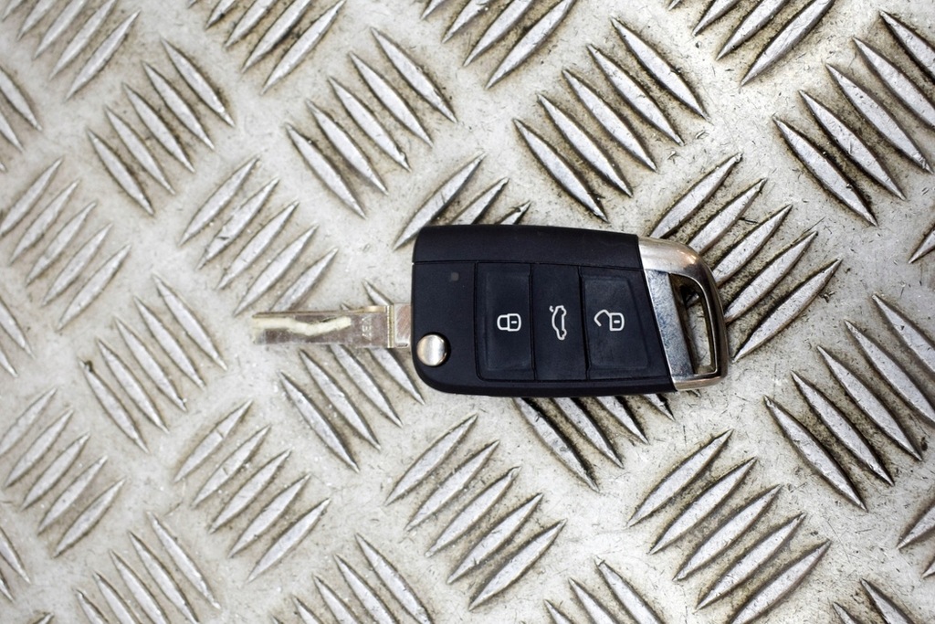 фото №5, Volkswagen golf mk7 хэтчбек замок зажигания с ключ 1k0905851 5q0905865 201