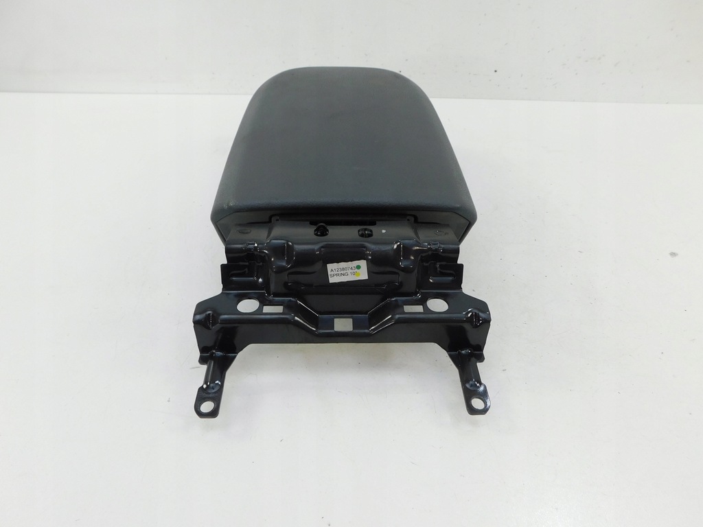 фото №5, Ford c-max grand mk2 1,6 tdci подлокотник