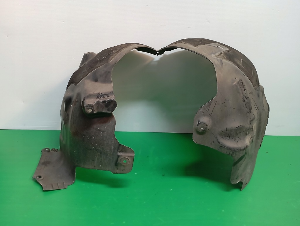 Купити Підкрилок ліва перед передні tesla model y 20- oryg 1492613-00