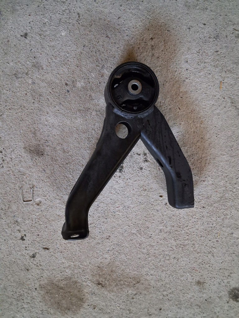 фото №1, Citroen c4 aircross кронштейн подушка двигателя кронштейн