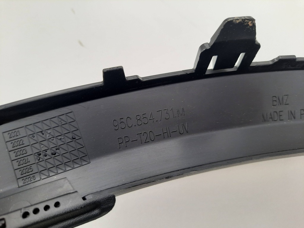 фото №10, Porsche macan молдинг крыла левая левый задняя 95c854731