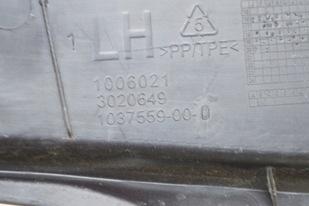 фото №6, Tesla model x 85awd задние левая дверь передние отделка с датчиком szcz