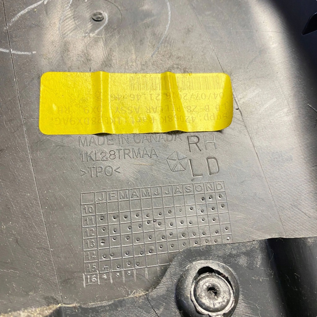 фото №8, Dodge charger 2016 правая сторона обшивка стоек