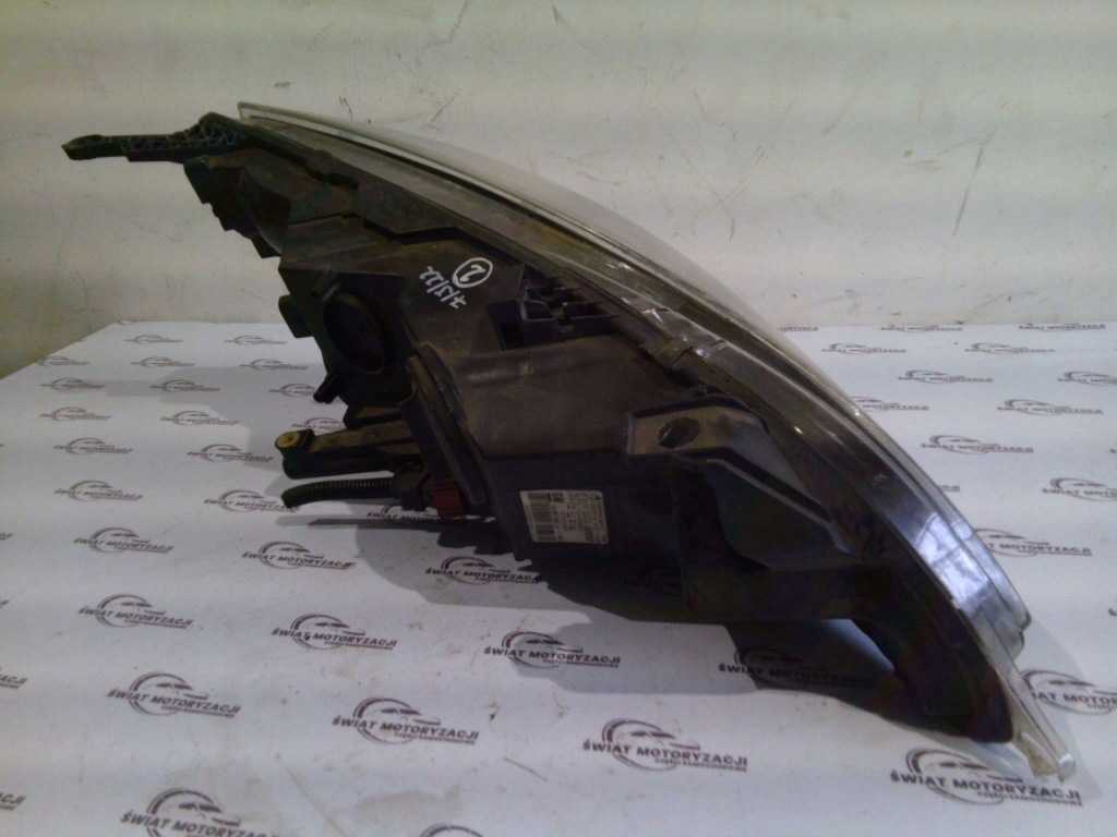 Astra j gtc 13r лампа левая перед 13281282 anglik Киев