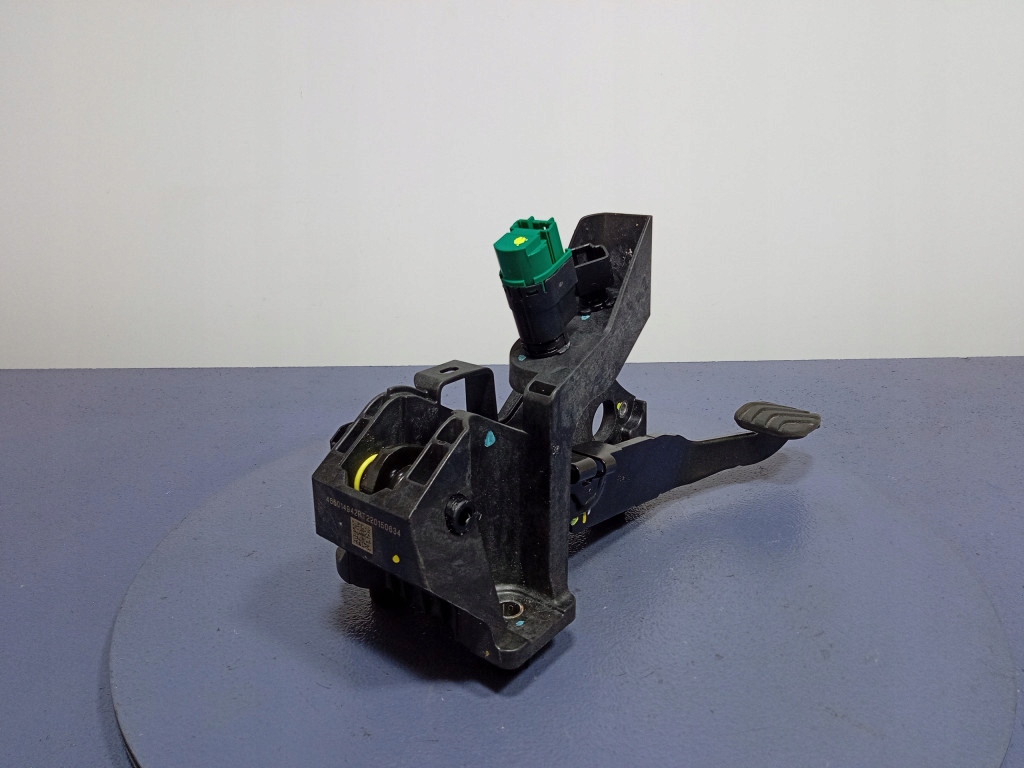 фото №3, Renault clio v педаль тормоза механическая коробка передач 465014942rt