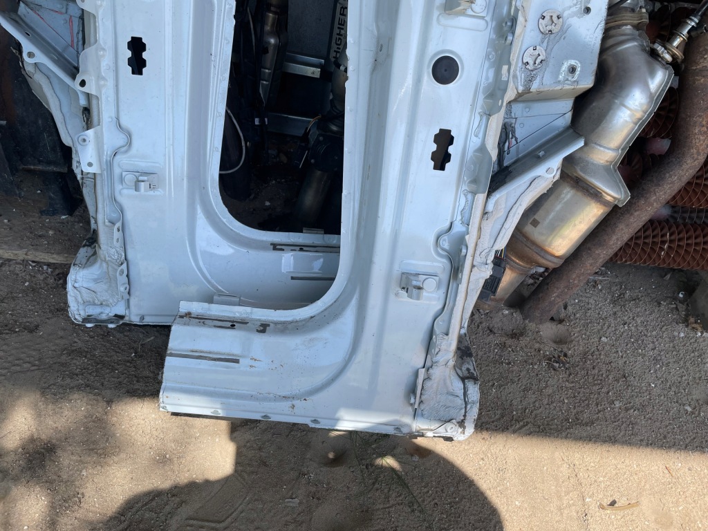 фото №3, Четверть порог блок двигателя левый правый перед q5 80a lift ls9r