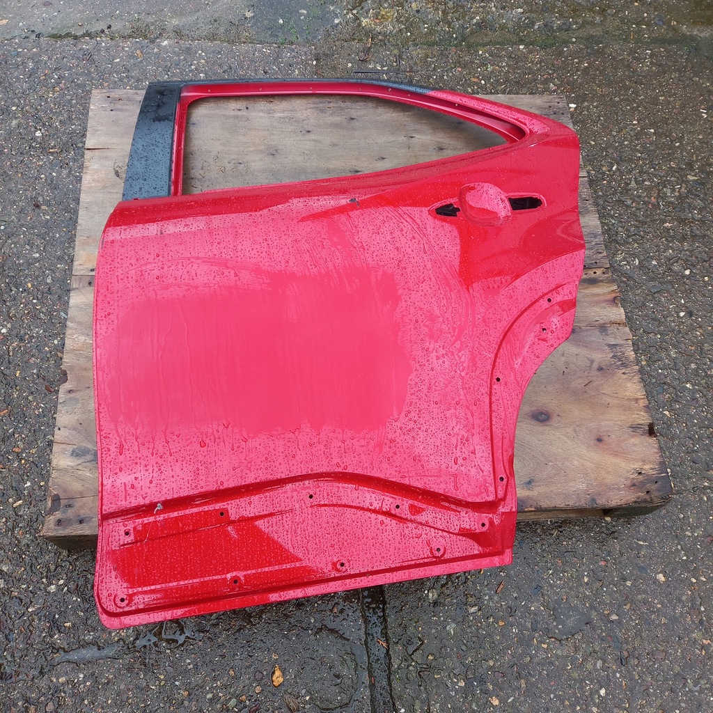 фото №1, Toyota yaris cross дверь левый задняя задние левая