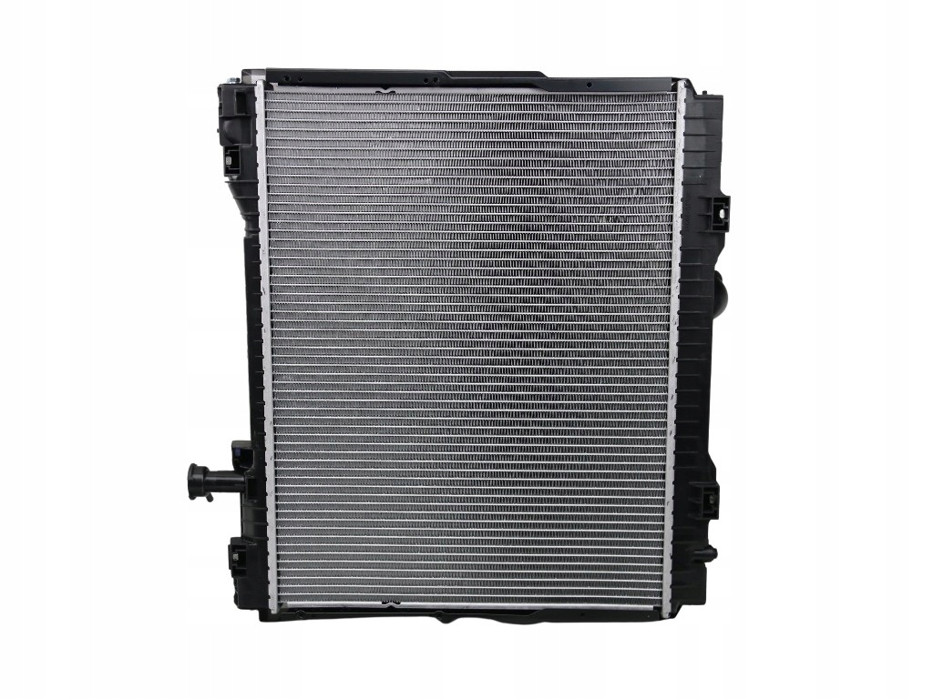 фото №1, Радиатор двигателя renault maxity 07 / nissan cabstar