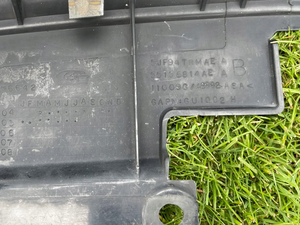 фото №16, Jeep grand cherokee wk решётка радиатора решётка радиатора 5jf94trmae