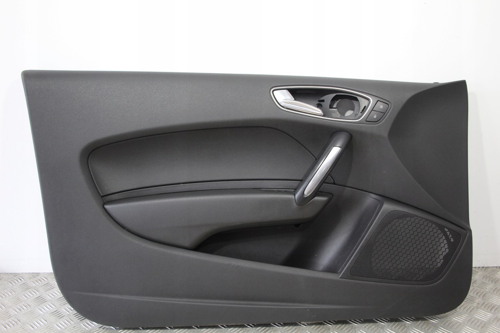 фото №1, Обшивка двері лівий audi a1 8x0 8x