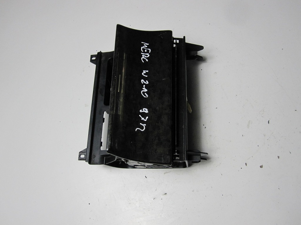 Бардачок попільничка mercedes e-klasa w210 97r Недорого