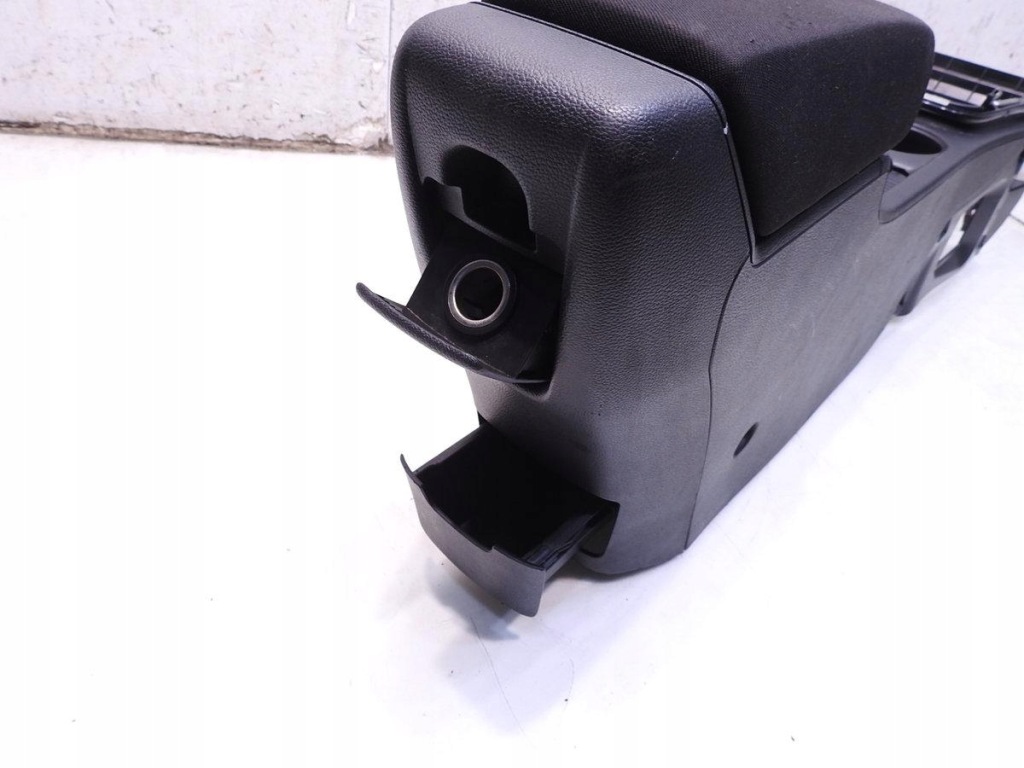 Туннель средний подлокотник opel astra j 13317404 13317405 с Разборки