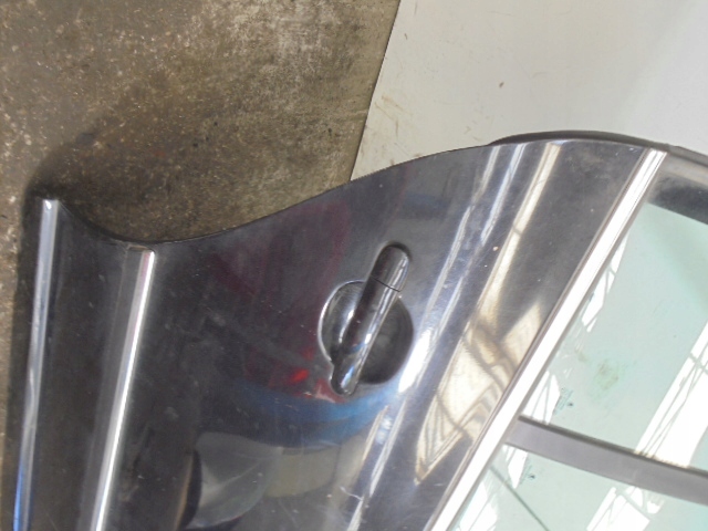 фото №8, Skoda superb i 3u4 01-06 дверь задняя задние правое стекло подъемник 4d