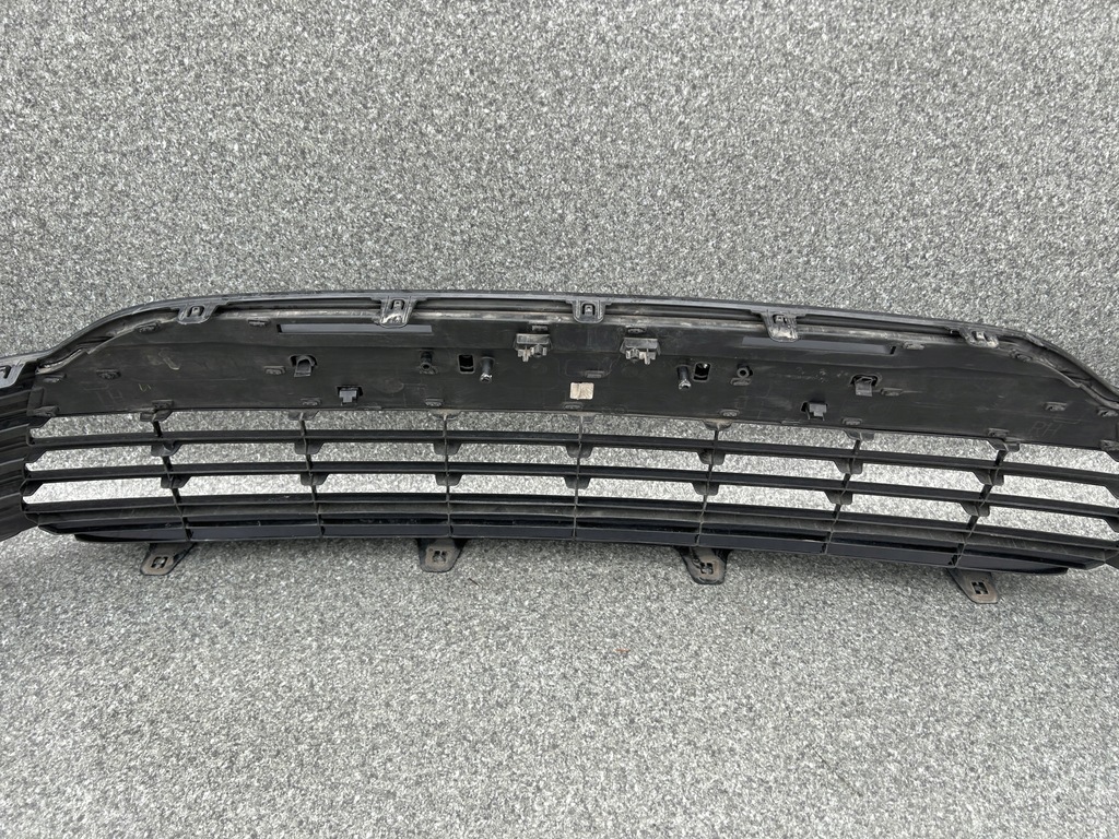 фото №8, Решётка бампера перед toyota camry viii lift 53113-33120