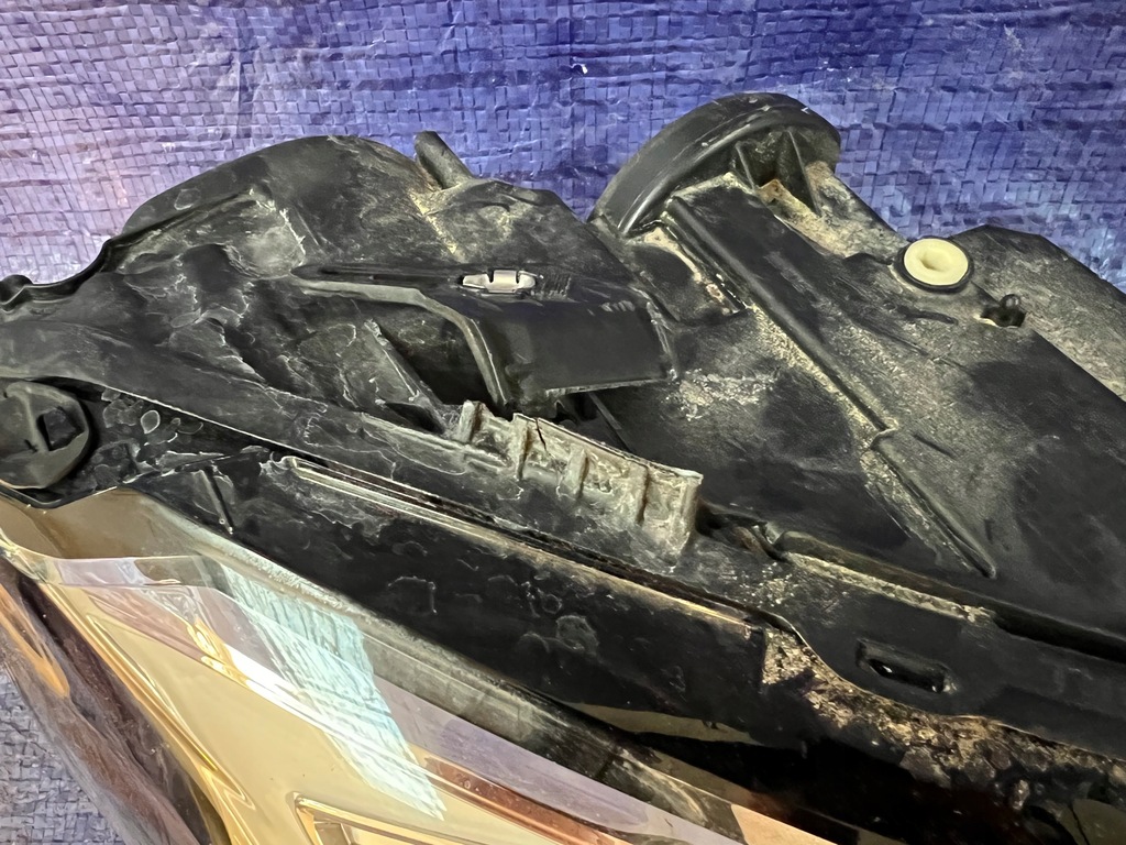 фото №5, Audi a1 82a права лампа full led