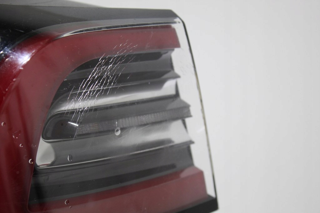 Tesla model 3 лампа задній задня ліва Доставка