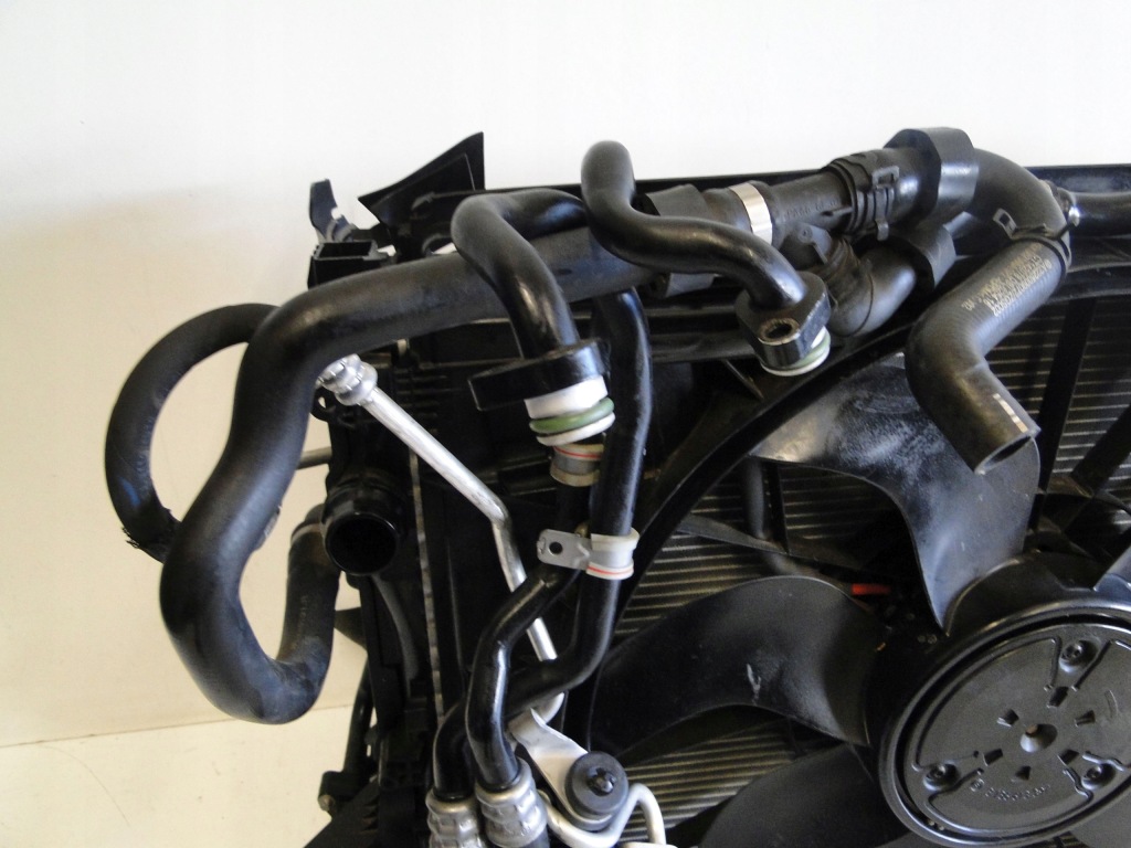 Mercedes радіатор nt води кондиціонера вентилятор 650 w s klasa 217 w217 Ціна