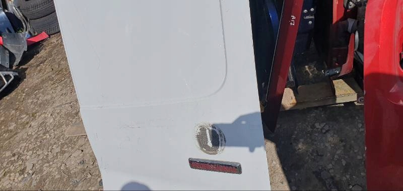 фото №3, Renault trafic talento 14- двері задня праве