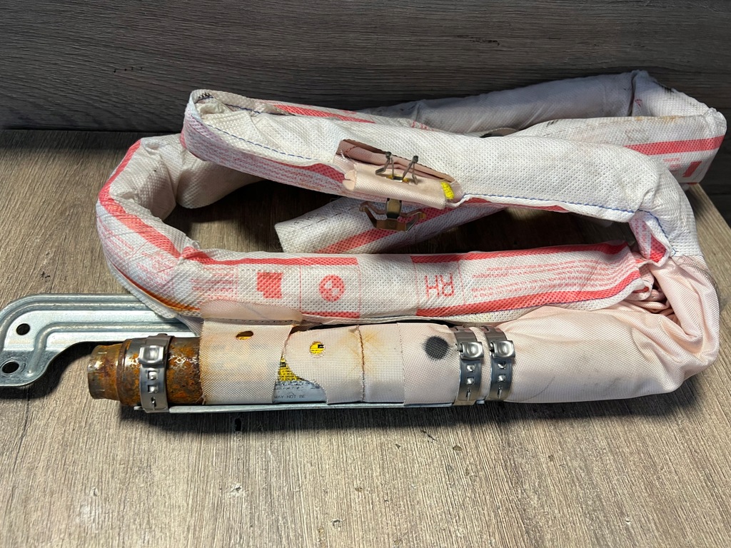 фото №1, Шторка безпеки повітряна права bmw f11 85914342007