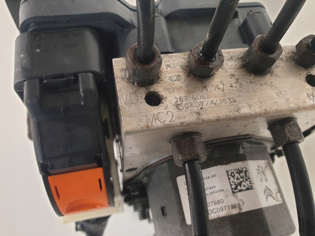 фото №10, Citroen c4 picasso ii 13-19 2.0 blue hdi насос abs 9811707980