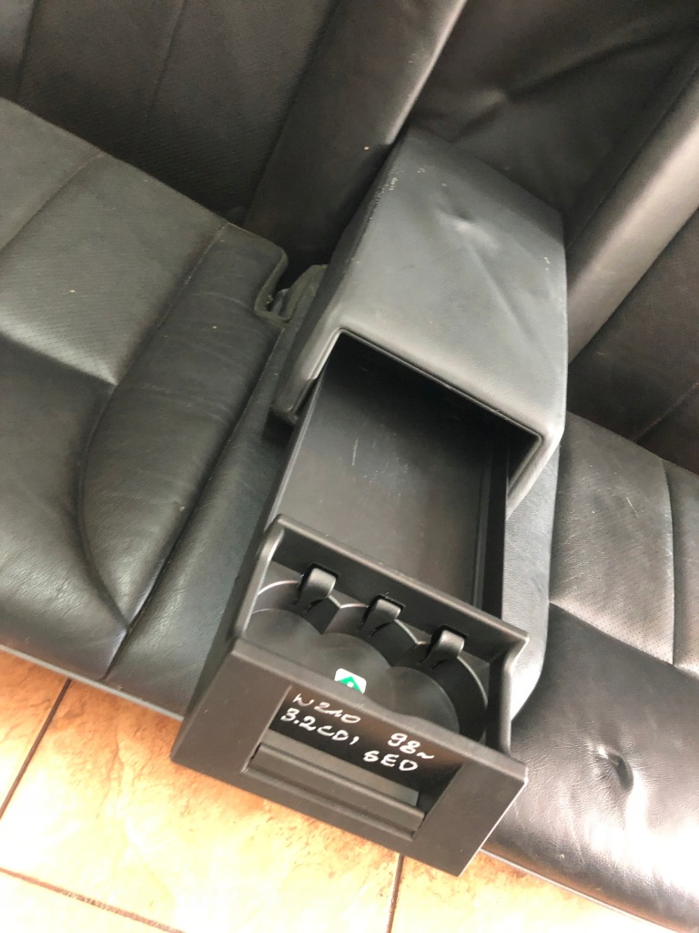 фото №5, Mercedes w210 3.2cdi 98' заднее сиденье задняя кожа