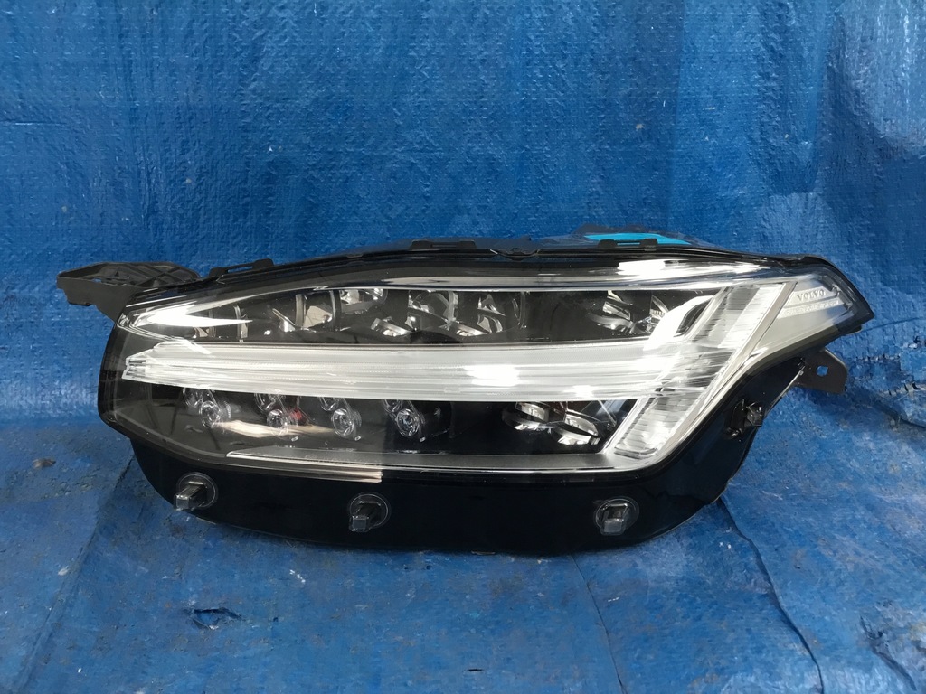 фото №1, Volvo xc90 ліва лампа full led