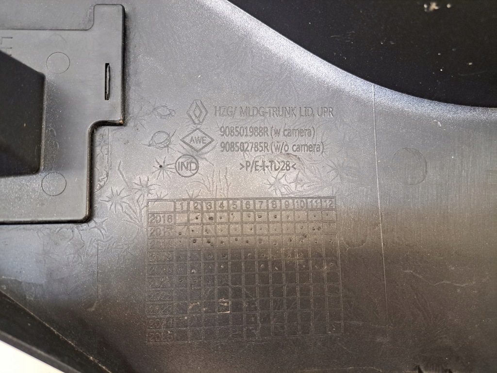 фото №7, Koleos 16- молдинг накладка крышки крышка багажника задняя ładna