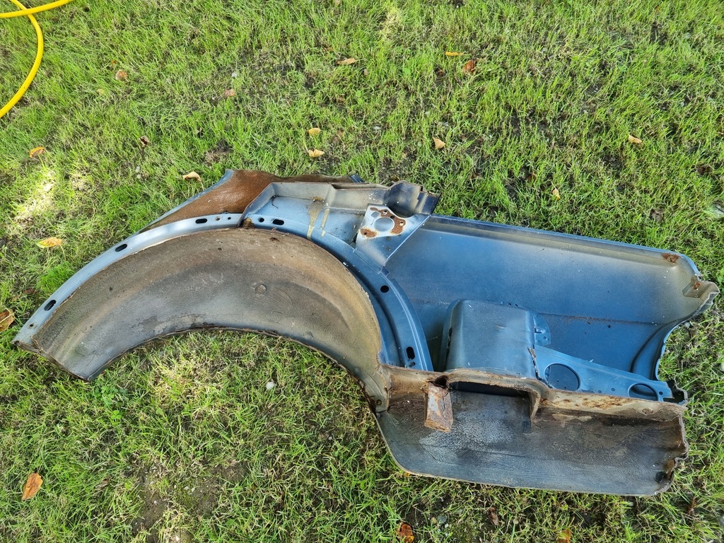 фото №8, Bmw e28 крила задня правий чверть