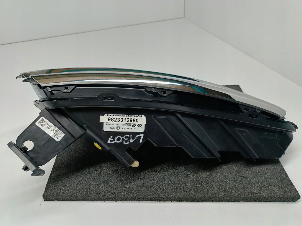 Citroen c3 3 16- фара правый  фонарь  drl правое перед led oem 9823312980 Оригинал