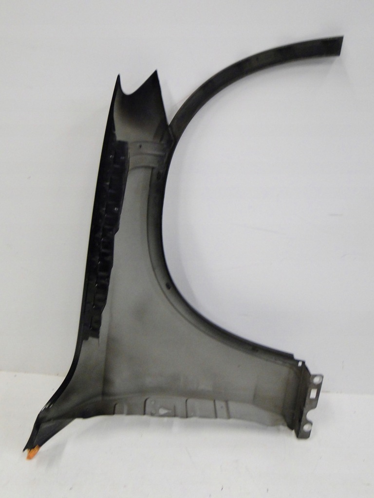 фото №12, Mercedes glc 253 x253 c253 крыло передний перед левый + молдинг