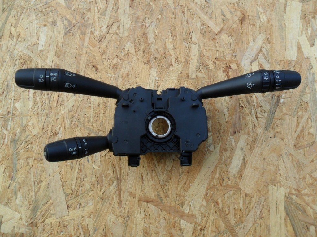 фото №1, Переключатель комбинированный переключатели alfa romeo giulietta 86263040