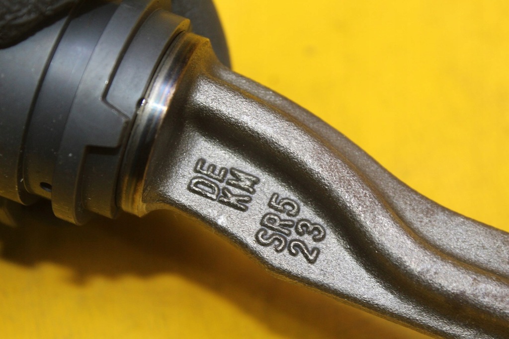 фото №8, Вал балансировочный audi s3 8v vw golf seat skoda 2.0 tfsi cyf 06k103305a