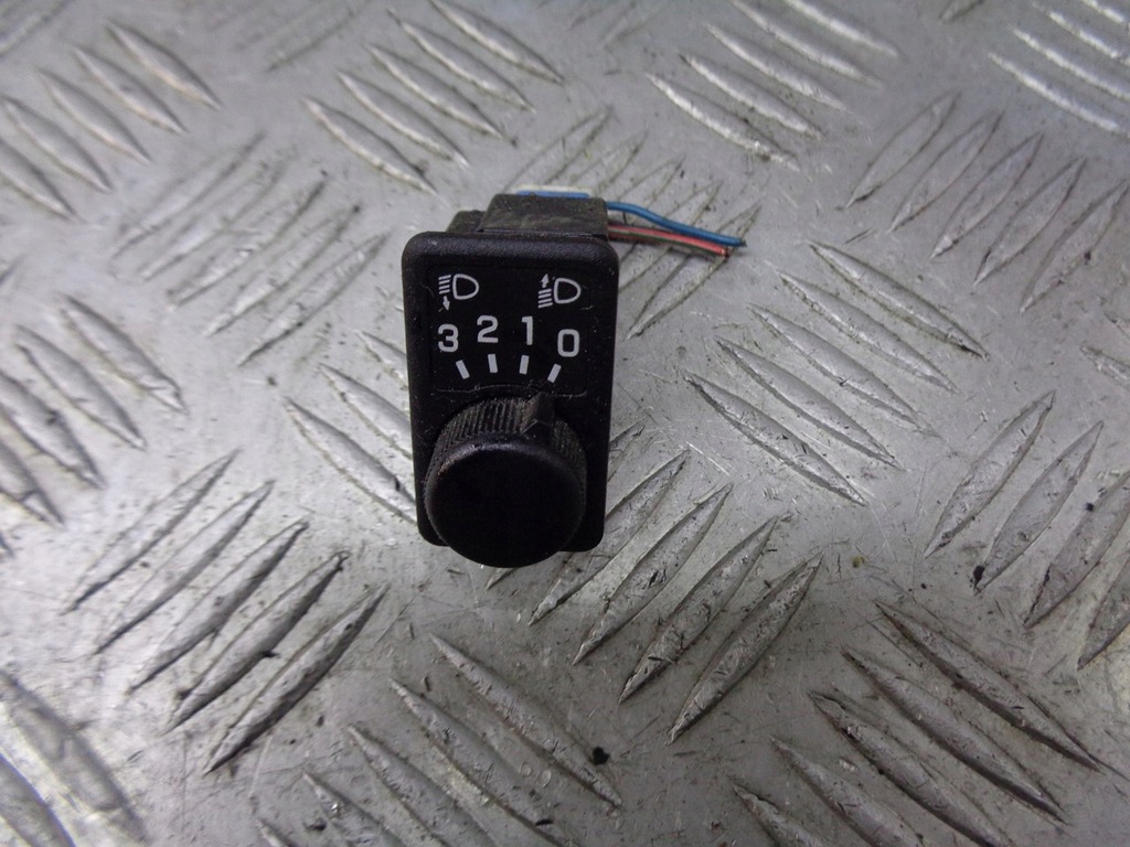 фото №1, Панель регулировки света nissan primera p12