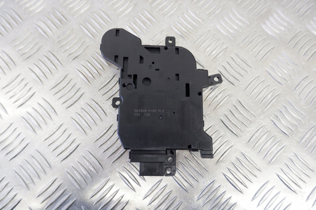 фото №8, Моторчик клапана потока воздуха toyota yaris _p21_ 0638009100 1.5l