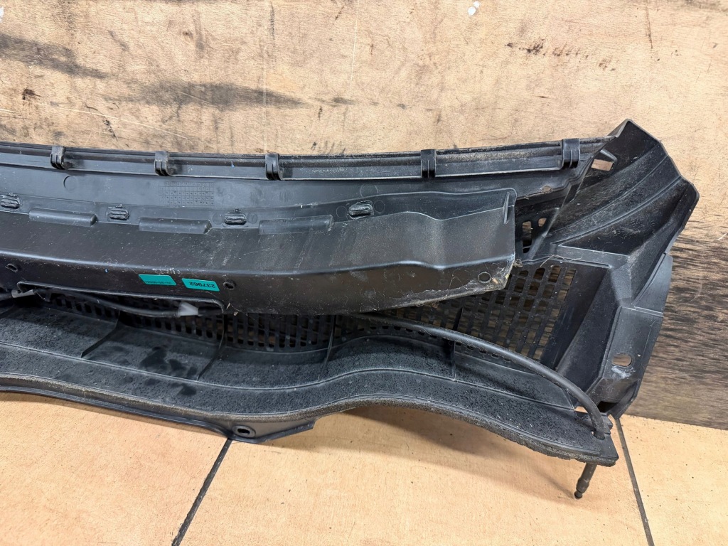 Жабо пластиковый правое  suzuki vitara 3 3 рестайлинг  72333-54p1 Недорого