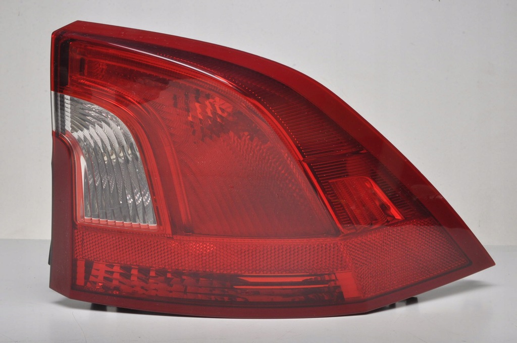 фото №1, Volvo s60 ii лампа права задня правий задня 30796268