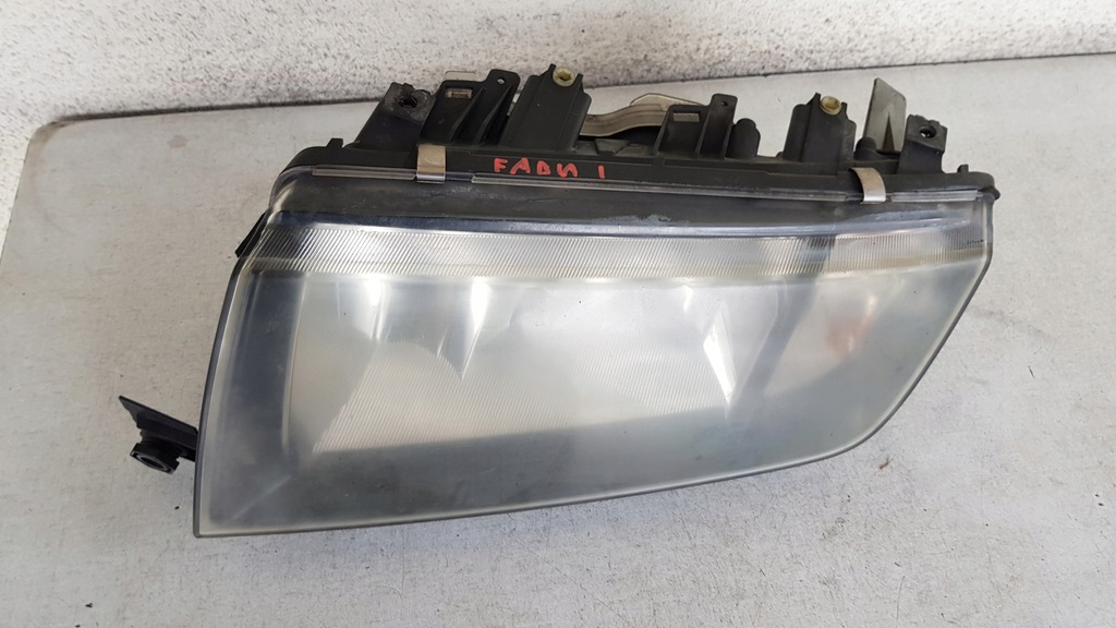 фото №1, Лампа передняя перед левая skoda fabia i тонированная