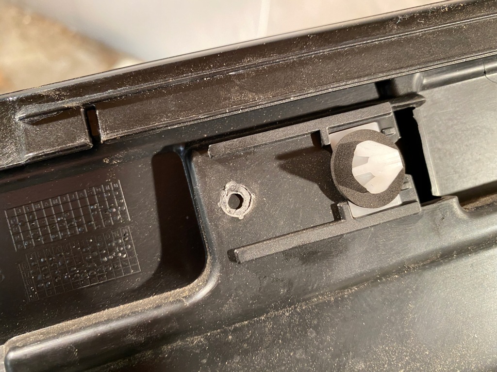 фото №10, Ford kuga mk2 st-line молдинг порог правая