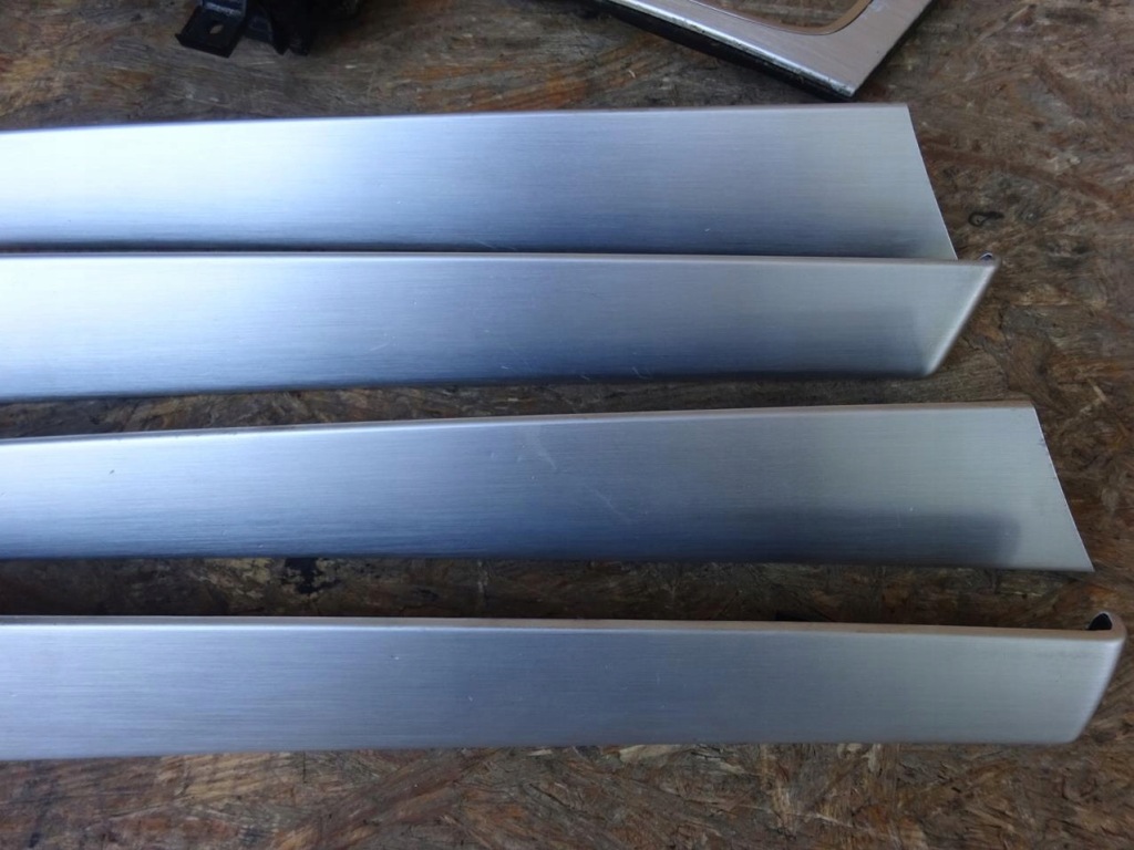 фото №3, Audi a3 8p 8p4 5d sportback накладки декори двері рамка механічна коробка передач s-line