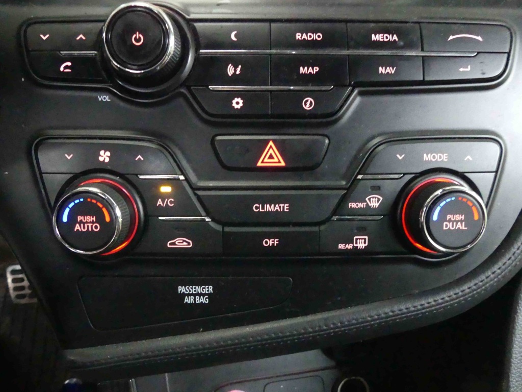 фото №1, Панель обдув кондиционера kia optima iii 10-15