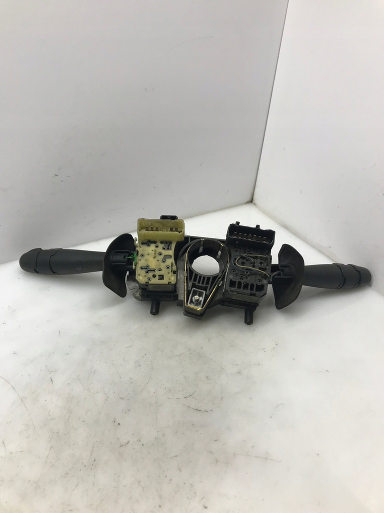 фото №2, Переключатель комбинированный 7700428191 34402502 renault