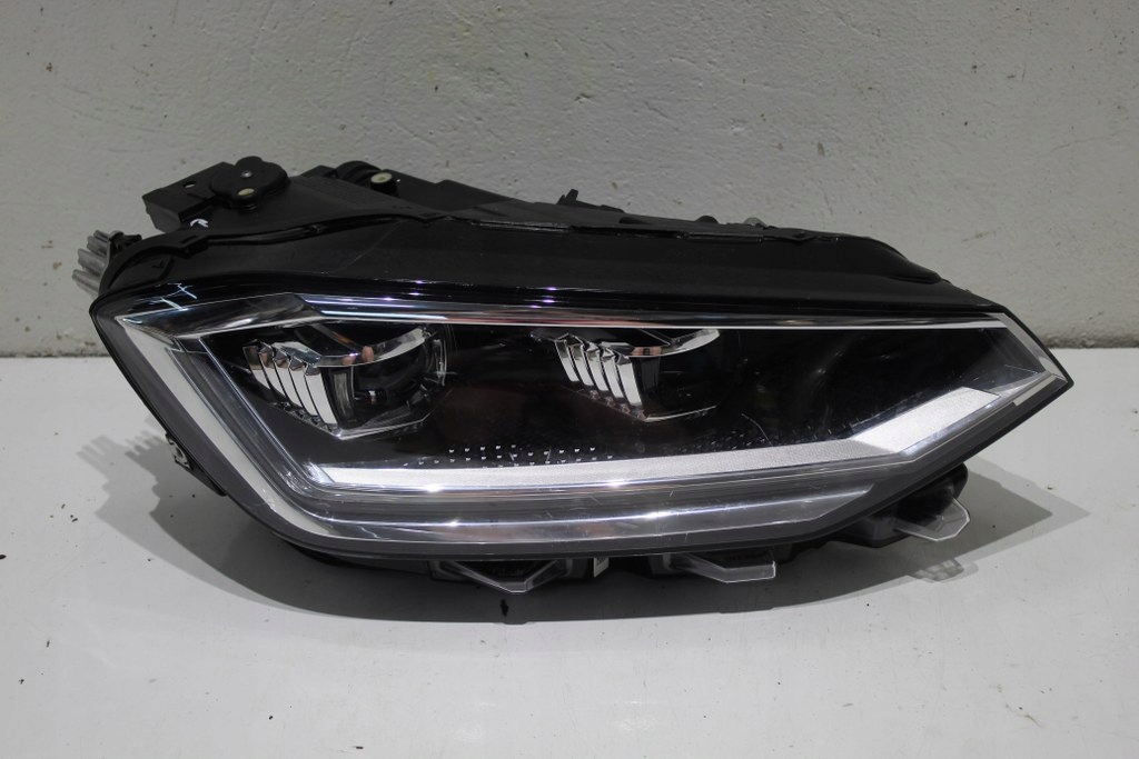 фото №1, Volkswagen оригинальный номер 517941082a