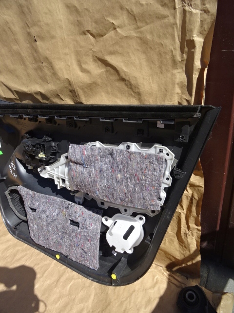 фото №4, Обшивка двері лівий перед nissan micra k14