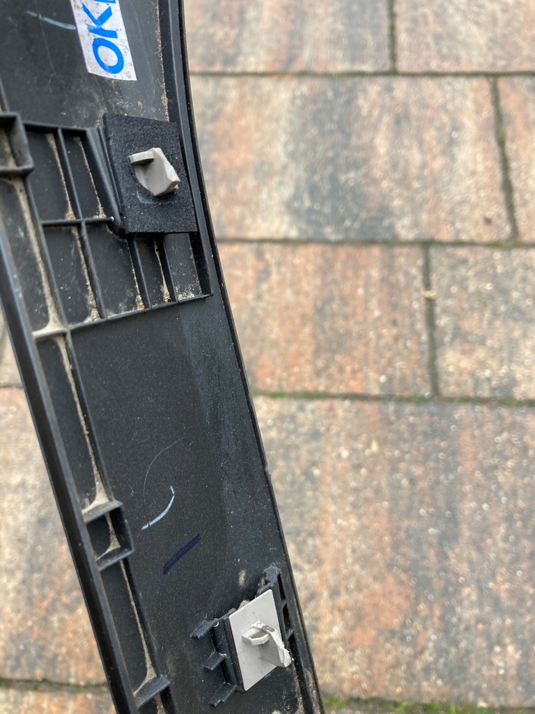 фото №8, Hyundai kona молдинг дверь левых задних