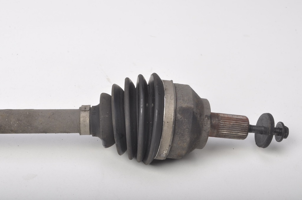 фото №7, Volvo s40 ii v50 1.8 b привідний вал ліва короткий 30783167